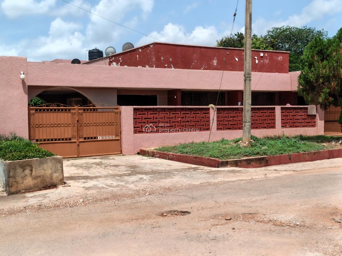 5 Bedrooms, Kwadaso Estate, Near Patasi, Near Sofoline, Near Bantama., Kumasi Metropolitan, Ashanti, House for Sale