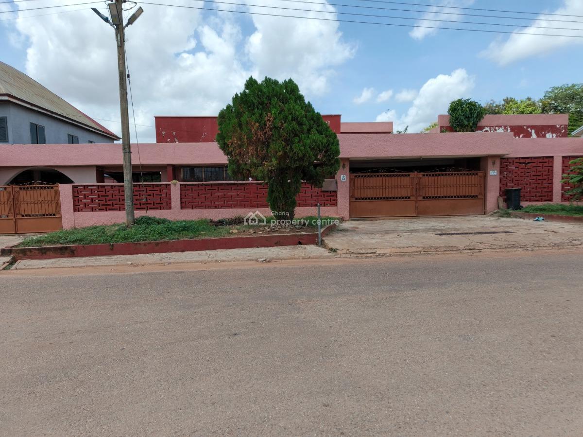 5 Bedrooms, Kwadaso Estate, Near Patasi, Near Sofoline, Near Bantama., Kumasi Metropolitan, Ashanti, House for Sale