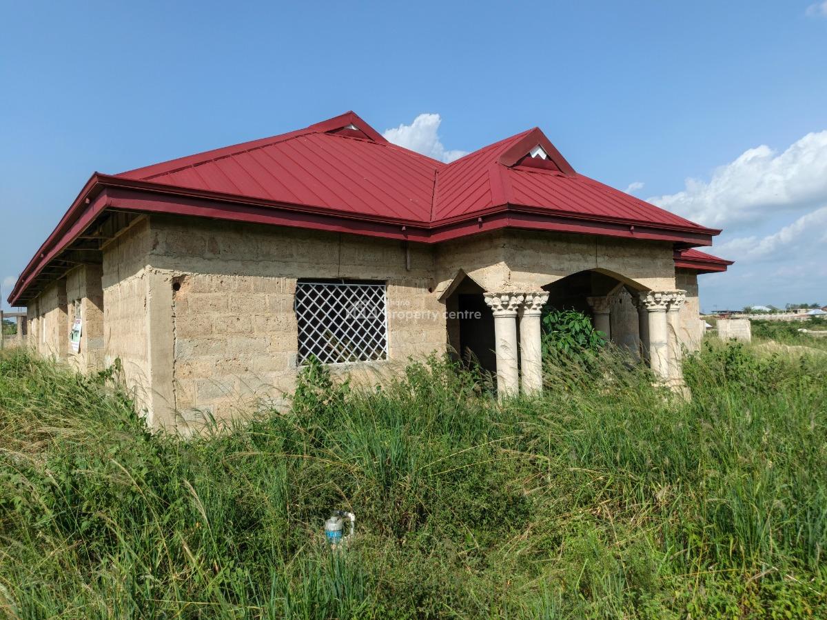 4 Bedrooms House, Asonomaso Nkwanta, Near Mampongteng., Kumasi Metropolitan, Ashanti, House for Sale