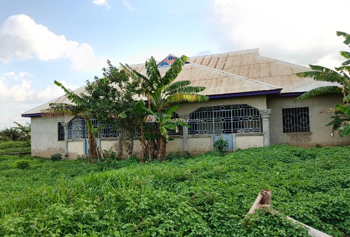 4 Bedrooms House, Krobo, Near Kenyasi Abrem., Kumasi Metropolitan, Ashanti, House for Sale