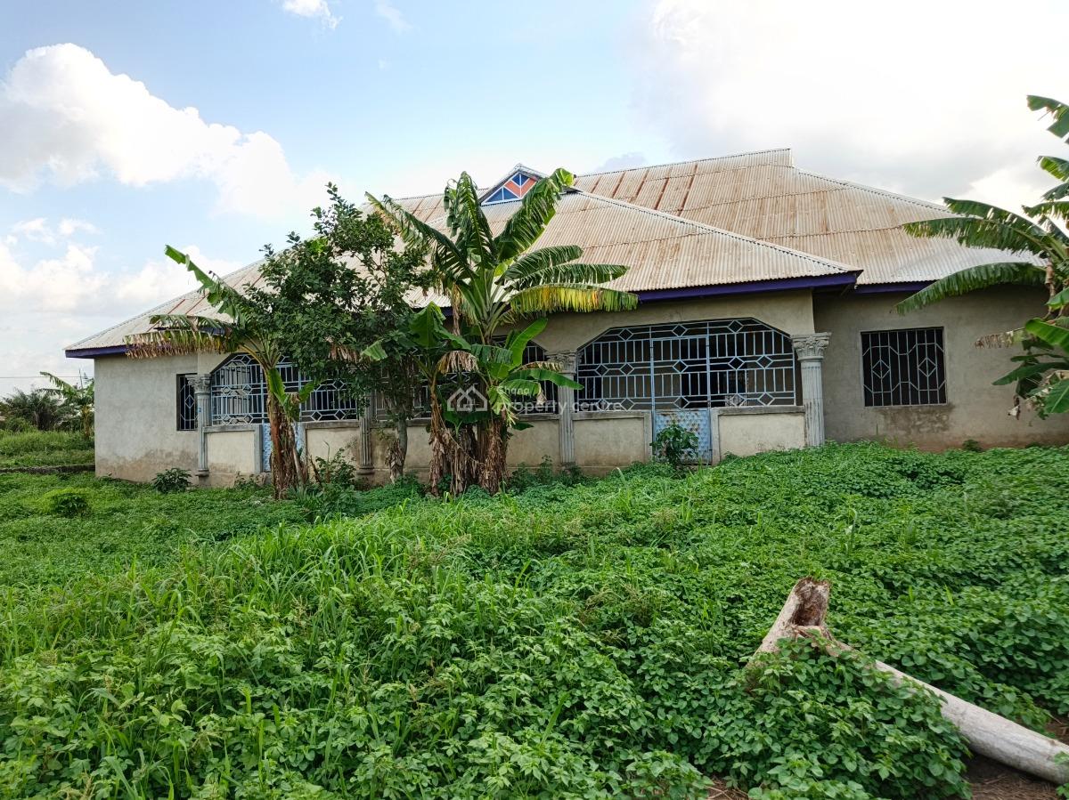 4 Bedrooms House, Krobo, Near Kenyasi Abrem., Kumasi Metropolitan, Ashanti, House for Sale
