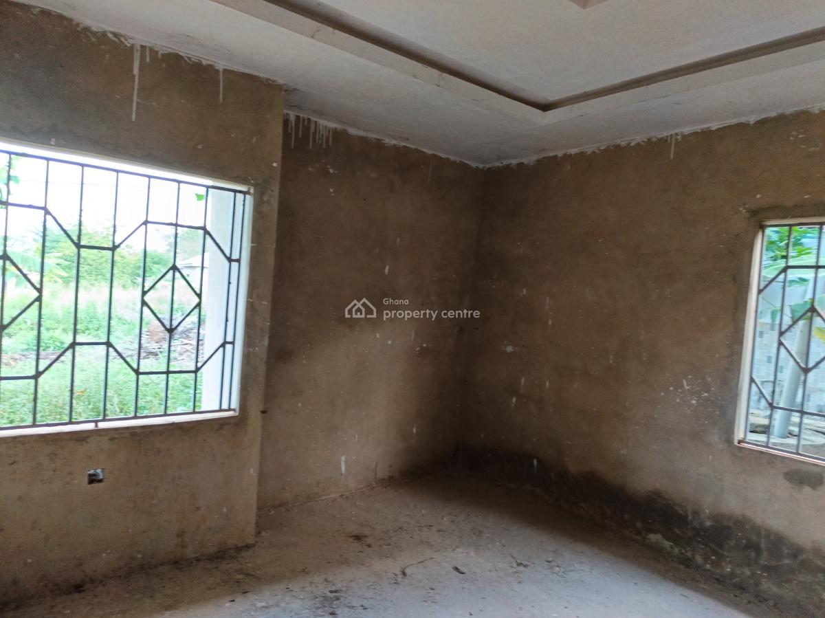 4 Bedrooms House, Krobo, Near Kenyasi Abrem., Kumasi Metropolitan, Ashanti, House for Sale
