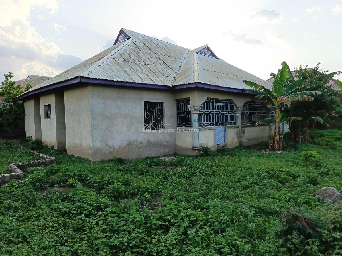 4 Bedrooms House, Krobo, Near Kenyasi Abrem., Kumasi Metropolitan, Ashanti, House for Sale