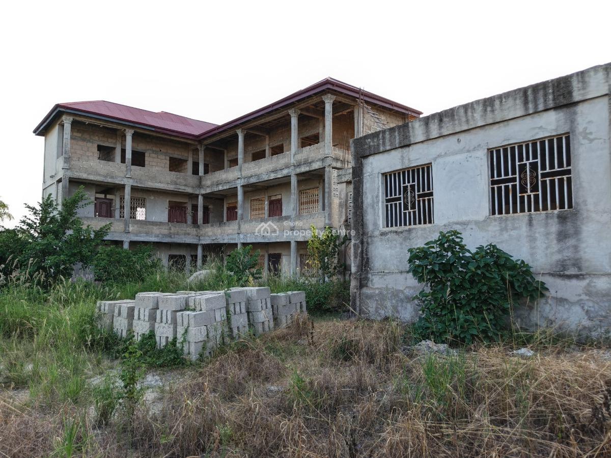 School, Adesina, Near Kenyasi Abrem., Kumasi Metropolitan, Ashanti, School for Sale