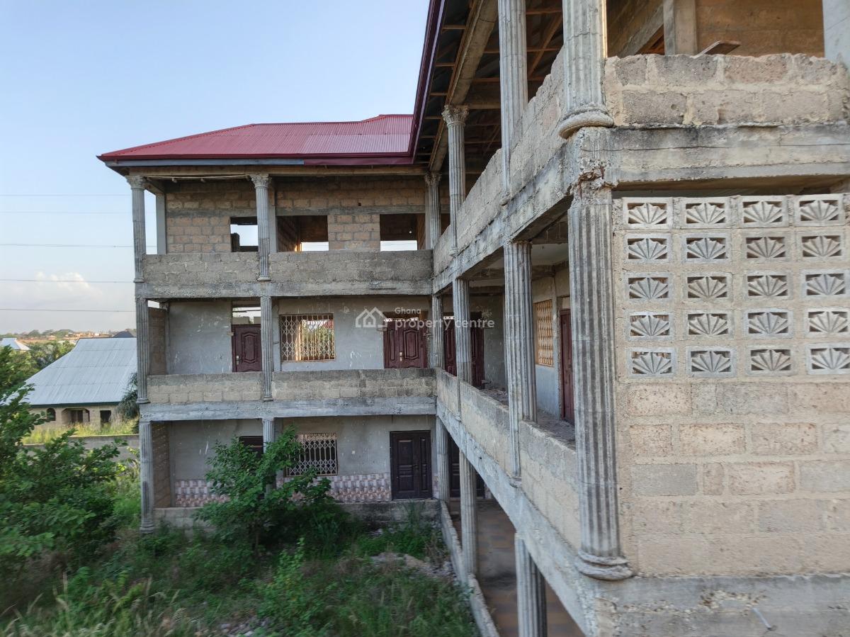 School, Adesina, Near Kenyasi Abrem., Kumasi Metropolitan, Ashanti, School for Sale