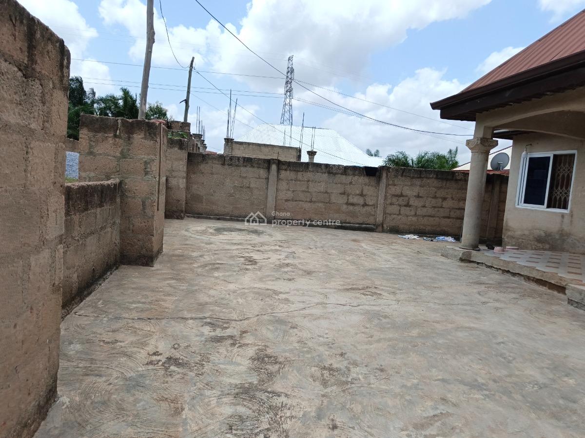 4 Bedrooms.  ( on Full Plot), Heman, Near Kronum Afrancho., Kumasi Metropolitan, Ashanti, House for Sale