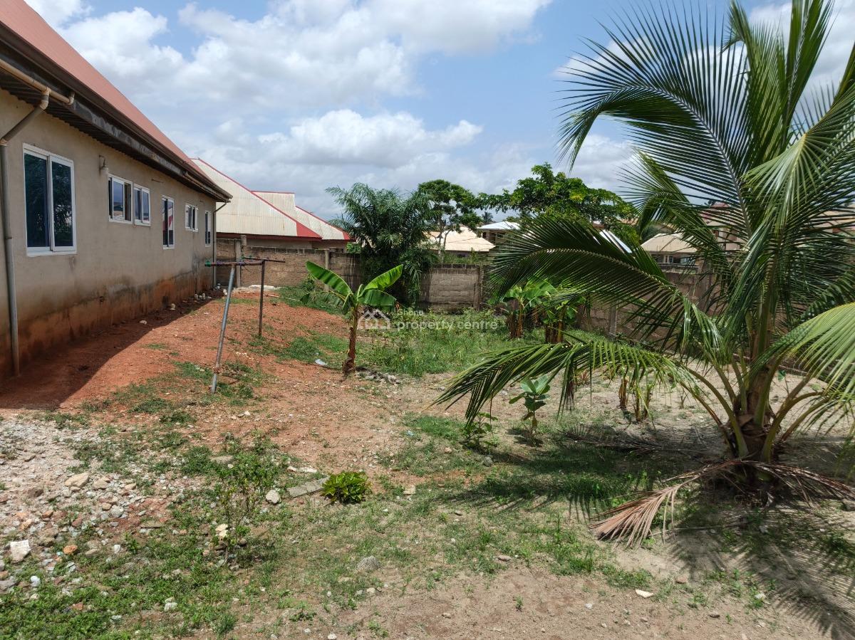 4 Bedrooms.  ( on Full Plot), Heman, Near Kronum Afrancho., Kumasi Metropolitan, Ashanti, House for Sale