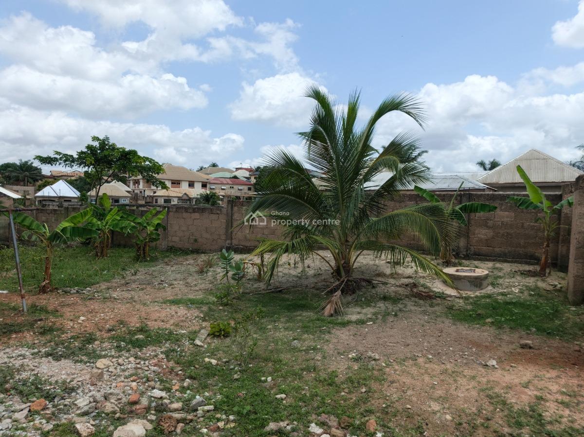 4 Bedrooms.  ( on Full Plot), Heman, Near Kronum Afrancho., Kumasi Metropolitan, Ashanti, House for Sale