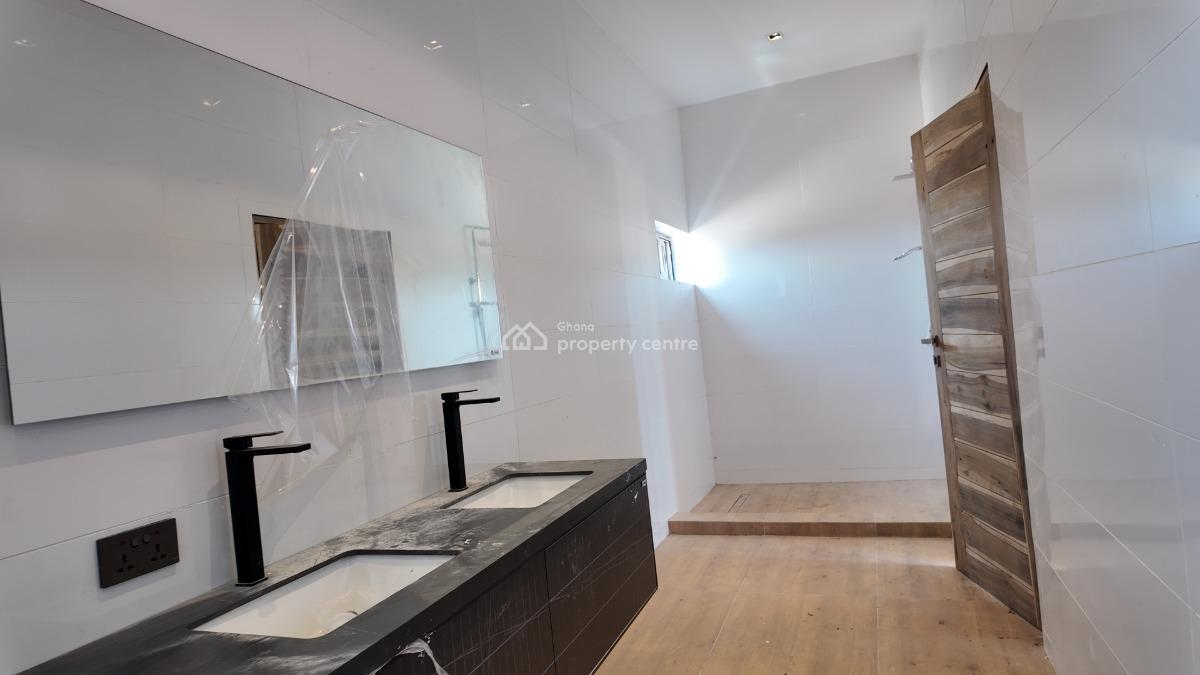 4 Bed Townhouse (3 Bedrooms + 1 Primary Penthouse Suite) Semi-detached, Tse Addo, Accra, Townhouse for Rent