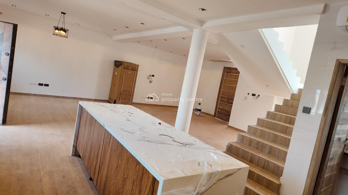 4 Bed Townhouse (3 Bedrooms + 1 Primary Penthouse Suite) Semi-detached, Tse Addo, Accra, Townhouse for Rent