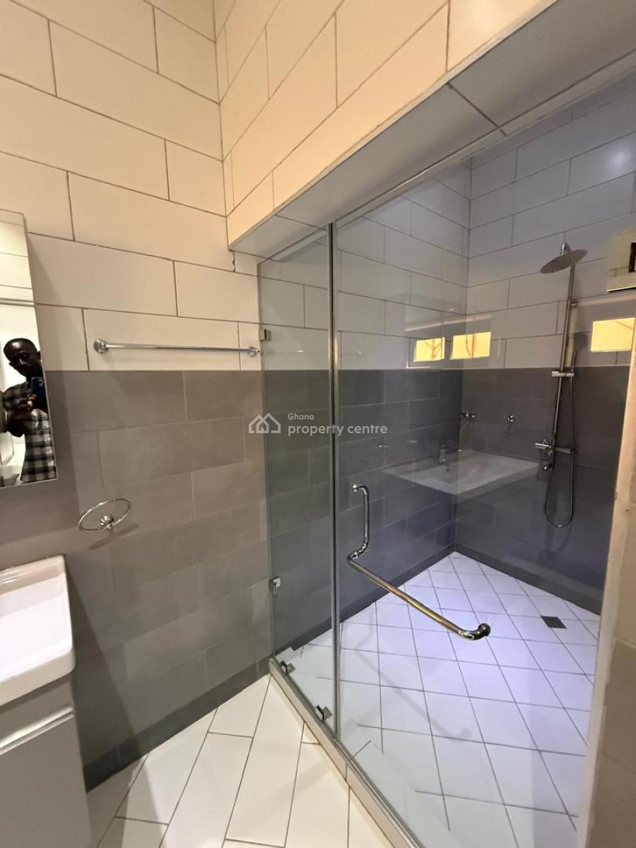 Executive Furnished 4 Bedroom, Airport Residential Area, Accra, Townhouse for Rent