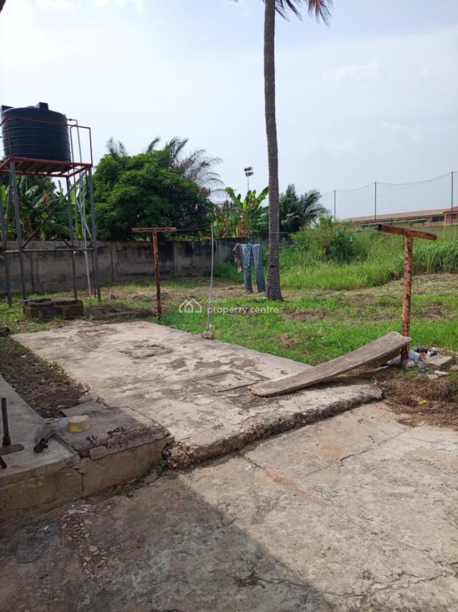 Executive Titled Property on 1 & Half Plot, Abelemkpe, Accra, Land for Sale