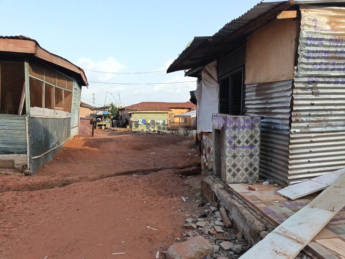 Plot.       ( Tech Junction, Station, Market ), Tech Junction, Station, Market., Kumasi Metropolitan, Ashanti, Residential Land for Sale