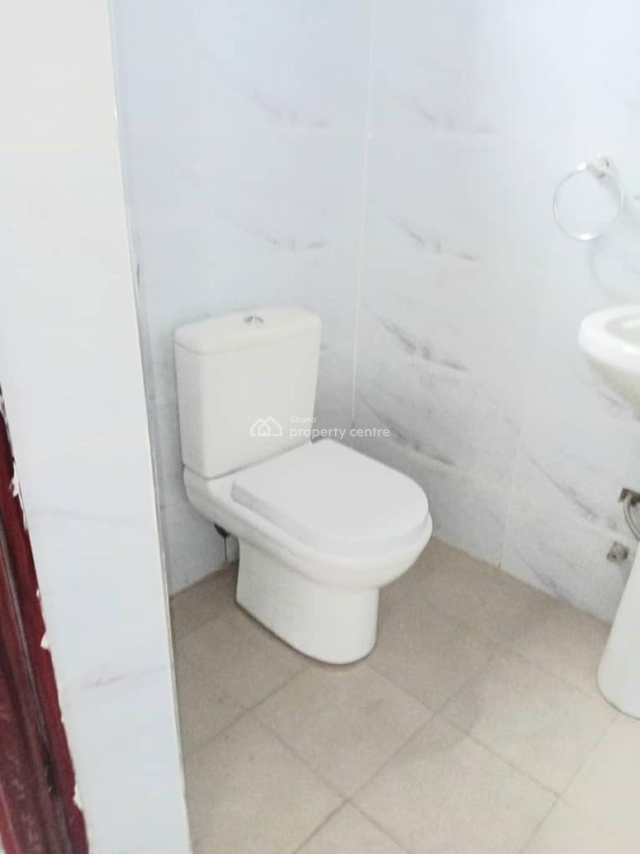 2 Bedrooms Apartment, Madina-estate, La Nkwantanang Madina Municipal, Accra, Apartment for Rent