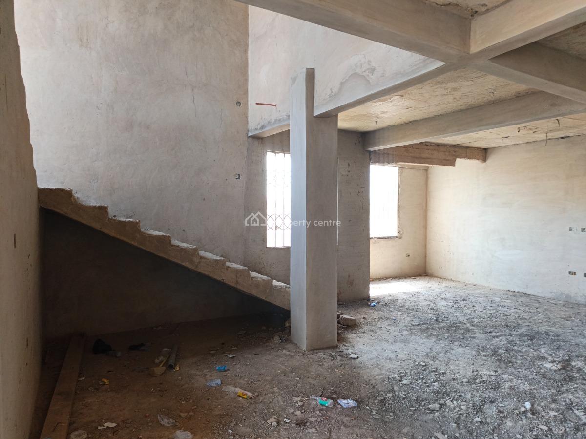 8 Bedrooms, Sokoban Asaago, Near Ahodwo, Ahinsan., Kumasi Metropolitan, Ashanti, House for Sale