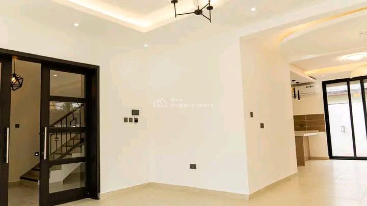 Modern 4-bedroom Townhouse, East Legon, Accra, Townhouse for Rent