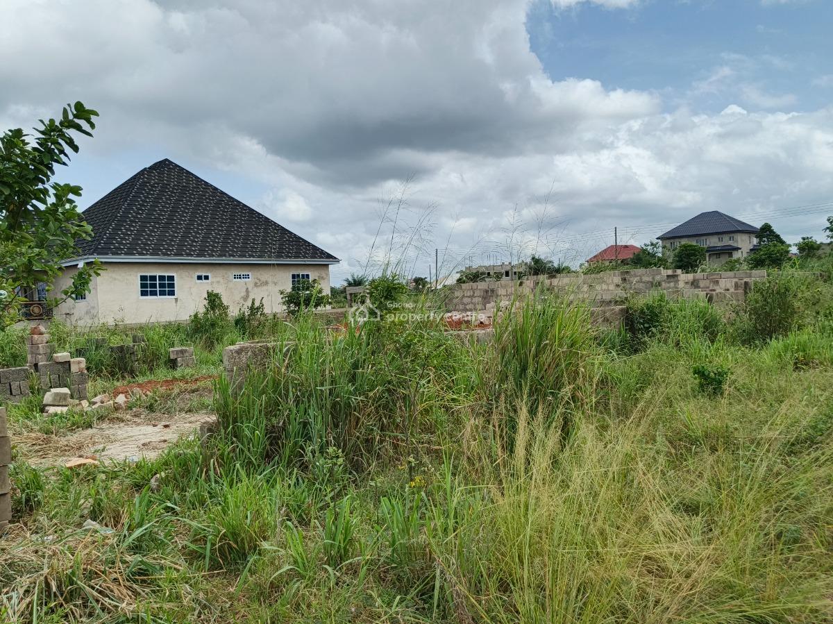 Plot, Asuofia Kokoben, on Abrepo Asuofia Road, Kumasi Metropolitan, Ashanti, Residential Land for Sale