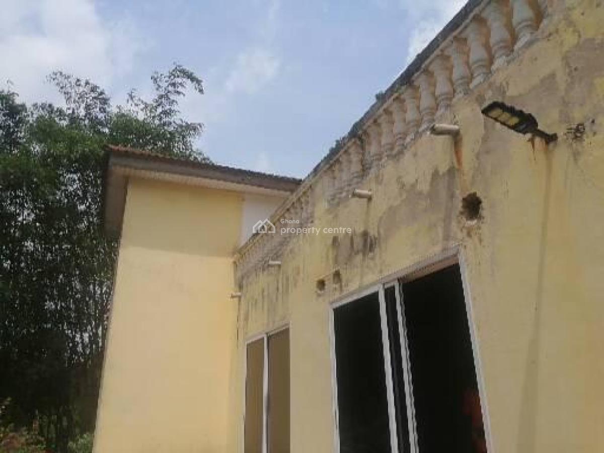 Executive 7 Bedroom House on 1 Acre Land, Gyankama, Aburi, Akuapim South Municipal, Eastern Region, Mixed-use Land for Sale