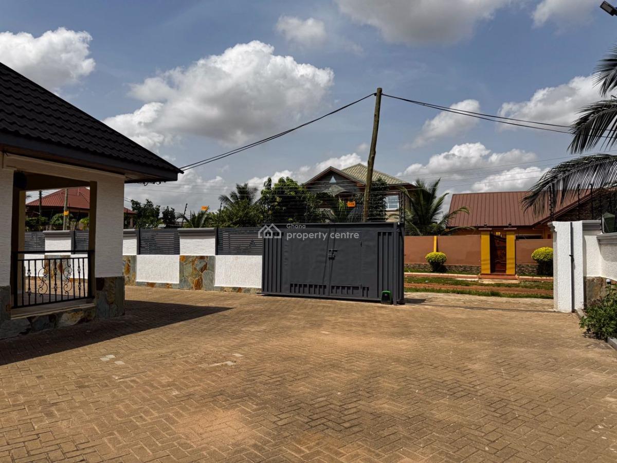 Three Bedroom House, Oyibi, Oyibi, Accra, House for Rent