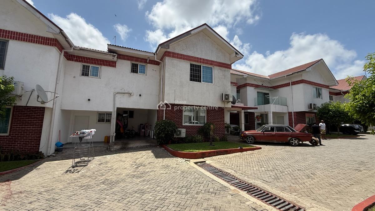 3 Bed Townhouse with Staff Quarters in a Gated Community with Pool, Cantonments, Accra, Townhouse for Rent