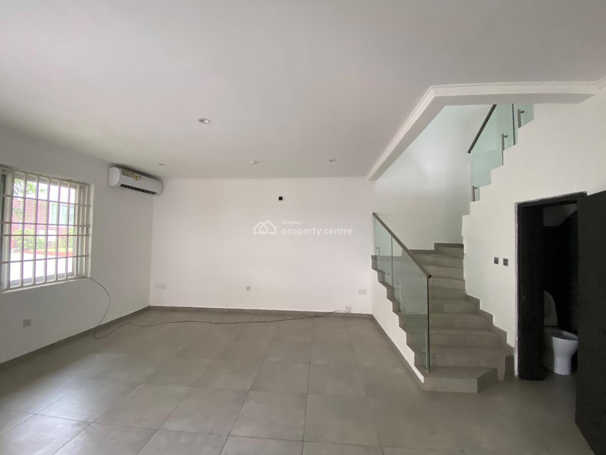 3 Bed Townhouse with Staff Quarters in a Gated Community, Cantonments, Accra, Townhouse for Rent