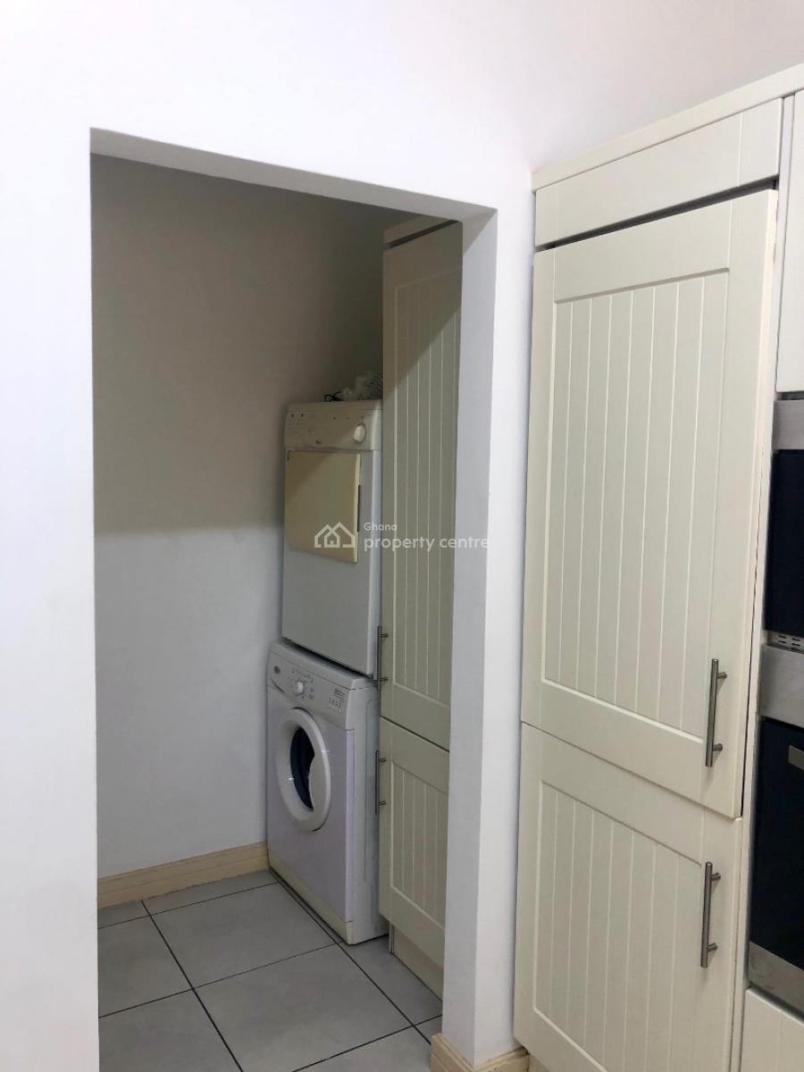 3 Bed Townhouse with Staff Quarters in a Gated Community with Pool, North Ridge, Accra, Townhouse for Rent