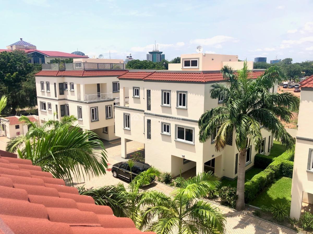 3 Bed Townhouse with Staff Quarters in a Gated Community with Pool, North Ridge, Accra, Townhouse for Rent