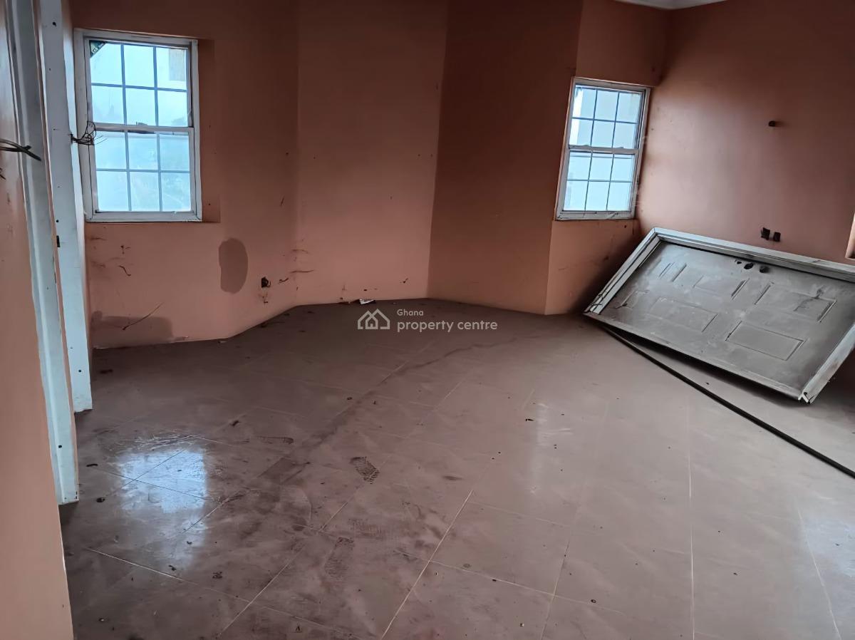 7 Bedroom House at Gbawe, Gbawe, Accra Metropolitan, Accra, House for Sale
