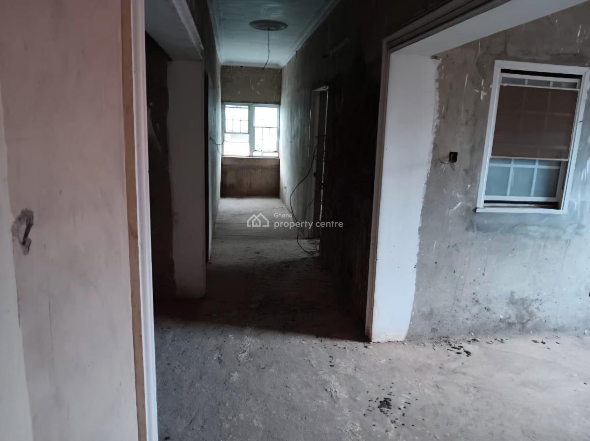 7 Bedroom House at Gbawe, Gbawe, Accra Metropolitan, Accra, House for Sale