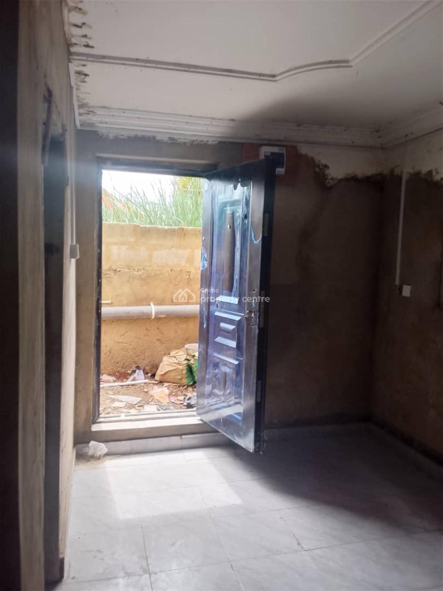 Singlroom Self Contain, Tse Addo Container, Tse Addo, Accra, House for Rent