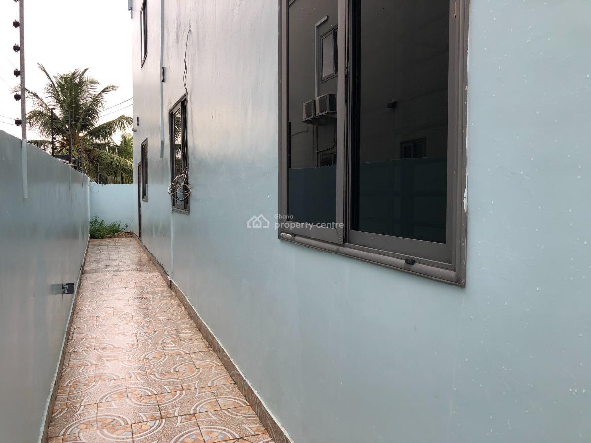 4 Bedroom in a Gated Estate with Boys Quarters and a Swimming Pool., Lakeside Estates, Adenta Municipal, Accra, Detached Duplex for Sale