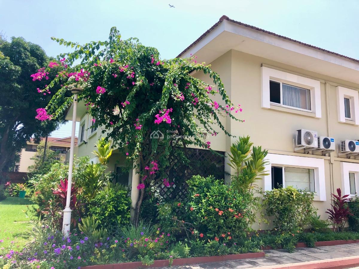 Unfurnished 3 Bedroom Townhome in a Gated Community with Swimming Pool, North Ridge, Accra, Townhouse for Rent