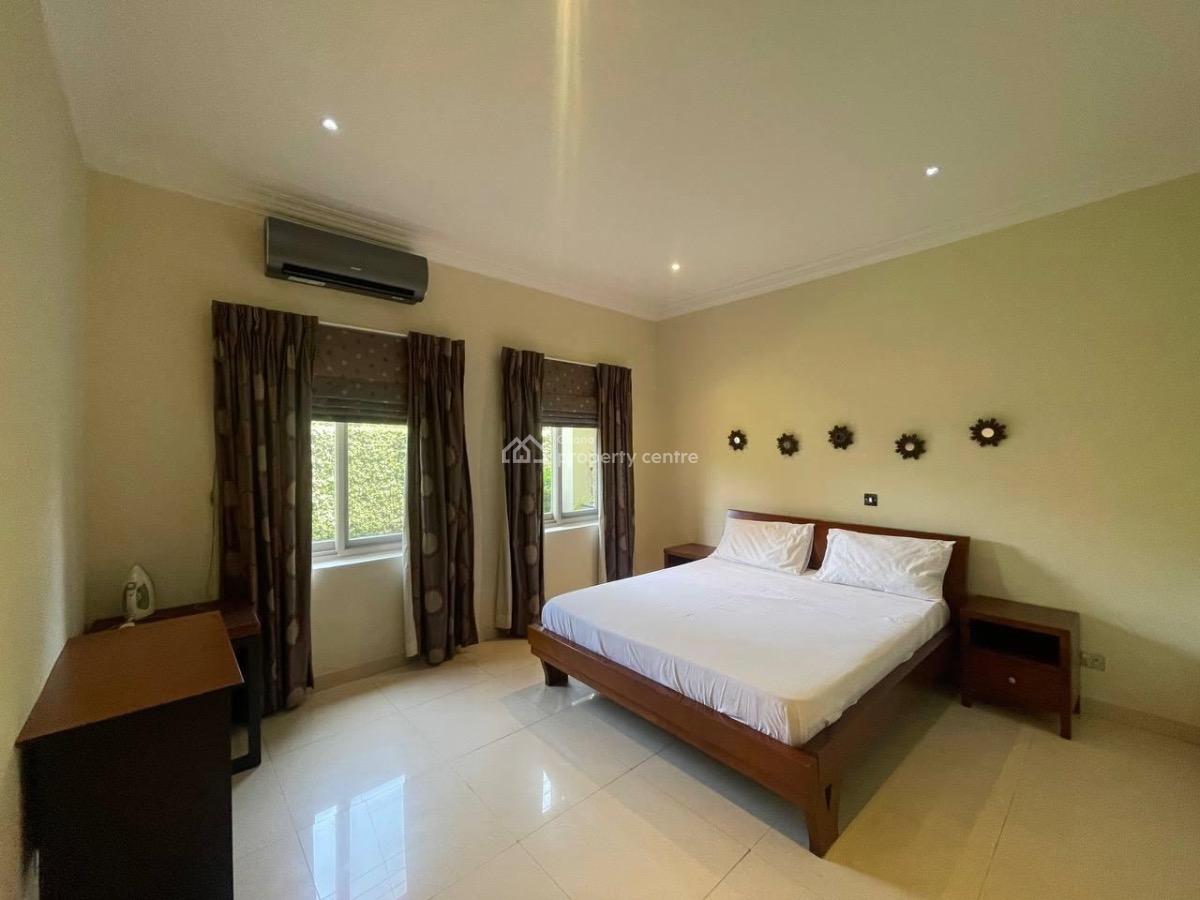 Unfurnished 3 Bedroom Townhome in a Gated Community with Swimming Pool, North Ridge, Accra, Townhouse for Rent