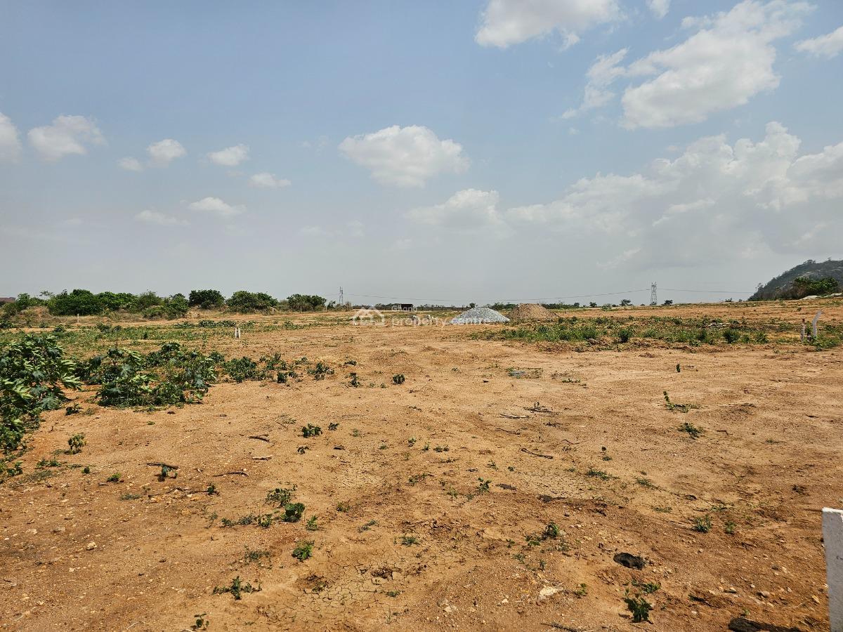 Kasoa Budumburam Plot Near Main Road, Kasoa, Accra Metropolitan, Accra, Mixed-use Land for Sale