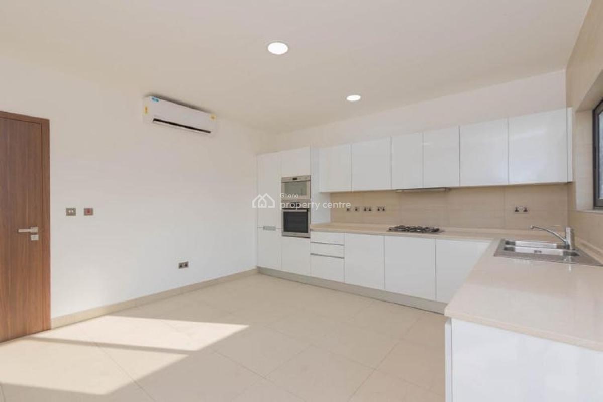 4 Bedroom Townhouse with Staff Quarters in a Gated Community with Pool, Airport Residential Area, Accra, Townhouse for Rent