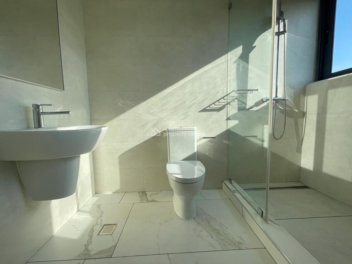 3 Bedroom Townhouse with Staff Quarters in a Gated Community, Airport Residential Area, Accra, Townhouse for Rent