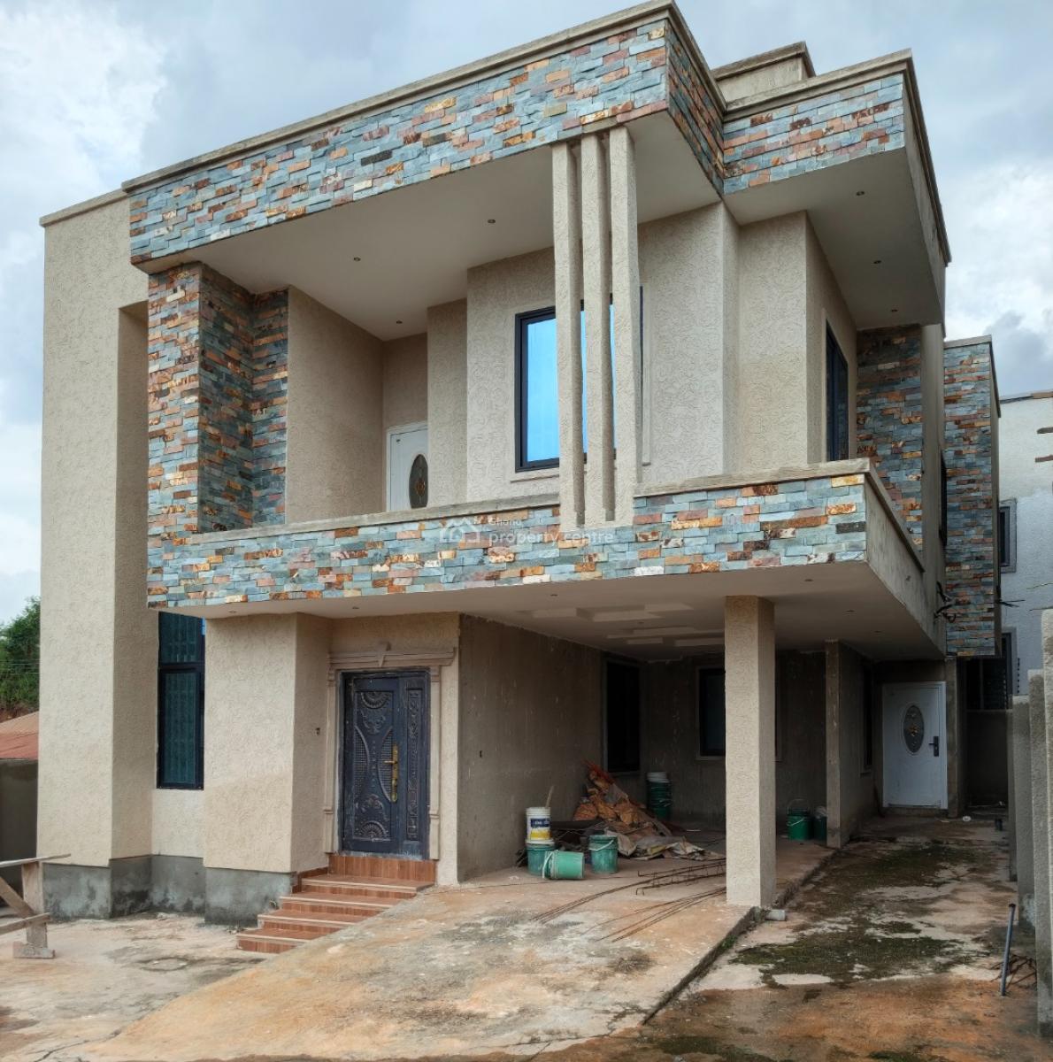 4 Bedrooms House, Santasi Brofoyedu., Kumasi Metropolitan, Ashanti, House for Sale