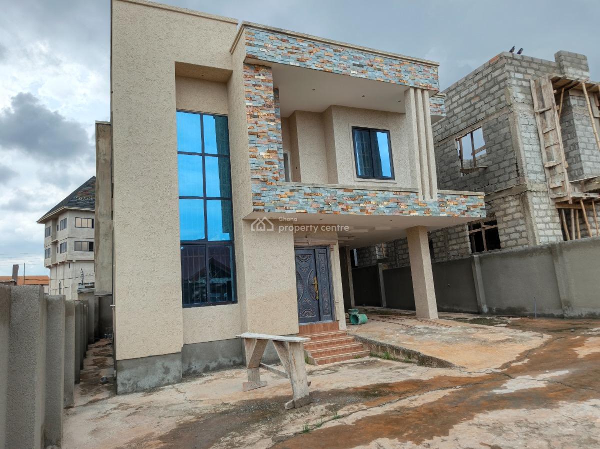 4 Bedrooms House, Santasi Brofoyedu., Kumasi Metropolitan, Ashanti, House for Sale