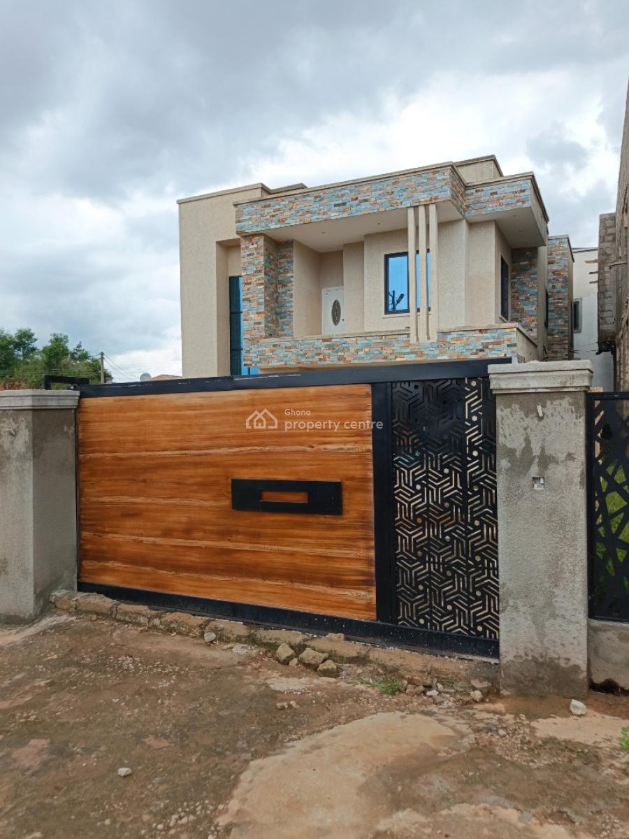 4 Bedrooms House, Santasi Brofoyedu., Kumasi Metropolitan, Ashanti, House for Sale