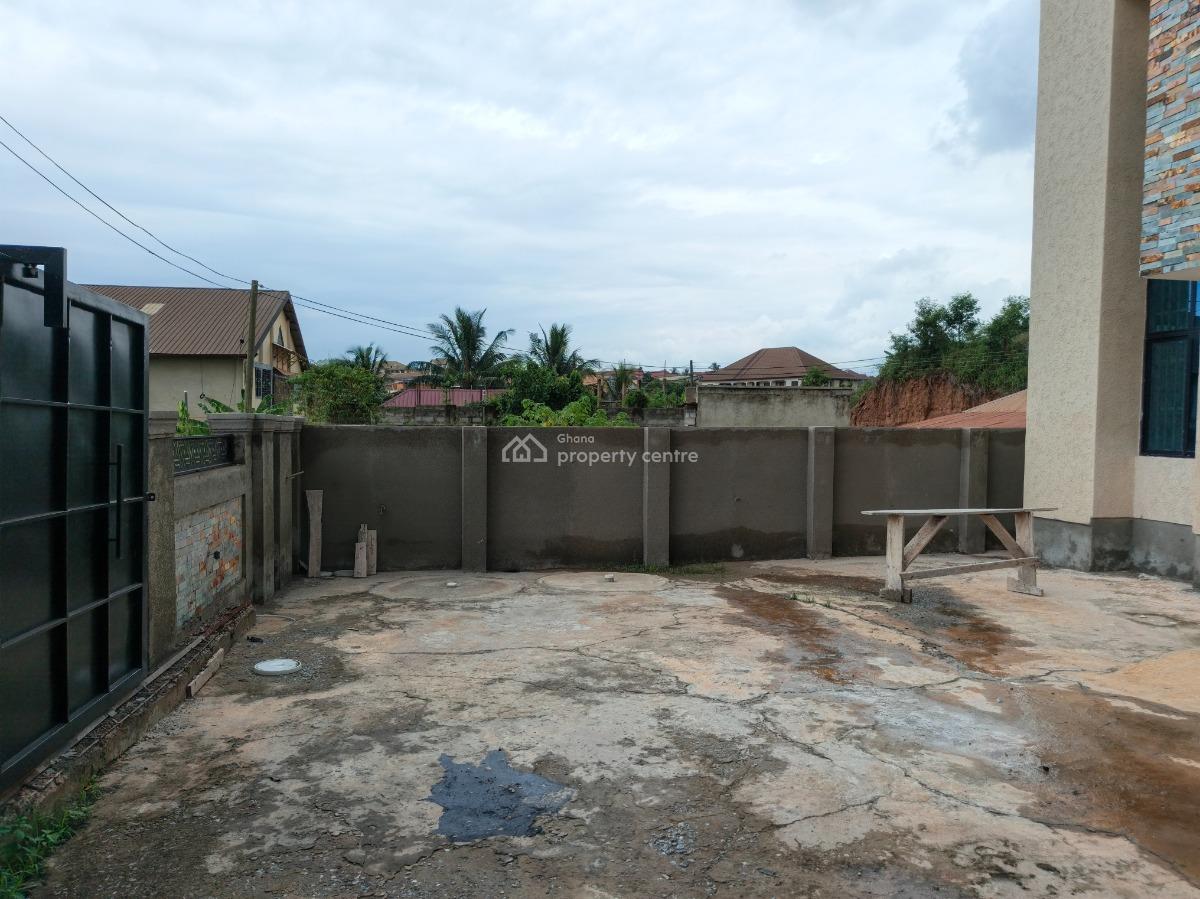 4 Bedrooms House, Santasi Brofoyedu., Kumasi Metropolitan, Ashanti, House for Sale