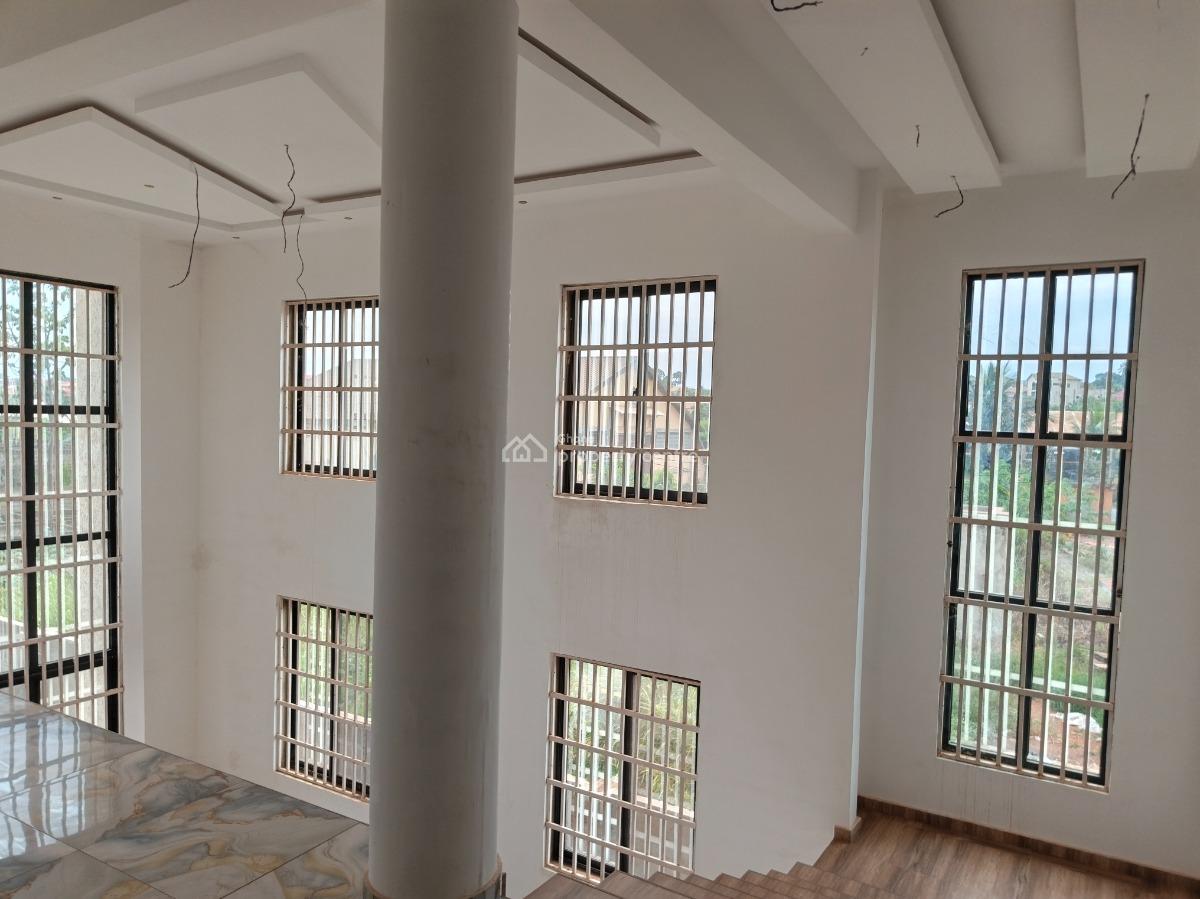 4 Bedrooms House, Santasi Brofoyedu., Kumasi Metropolitan, Ashanti, House for Sale