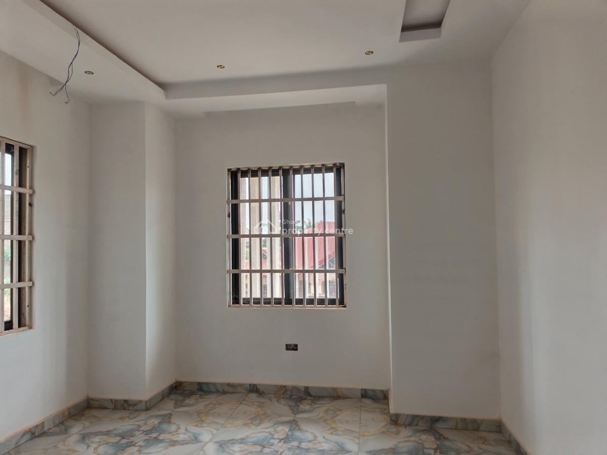 4 Bedrooms House, Santasi Brofoyedu., Kumasi Metropolitan, Ashanti, House for Sale
