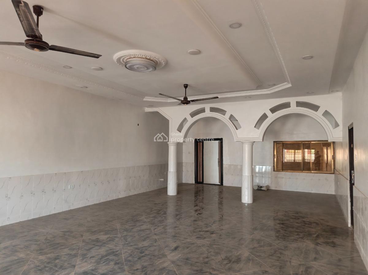 5 Bedrooms, Santasi Kotwi, Kumasi Metropolitan, Ashanti, House for Sale