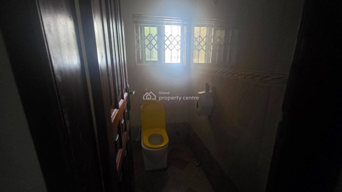 4 Bedroom House with a Pool in a Gated Community at Cantonment, Cantonment, Accra Metropolitan, Accra, House for Sale