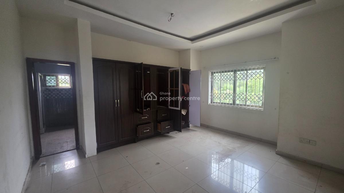 4 Bedroom House with a Pool in a Gated Community at Cantonment, Cantonment, Accra Metropolitan, Accra, House for Sale