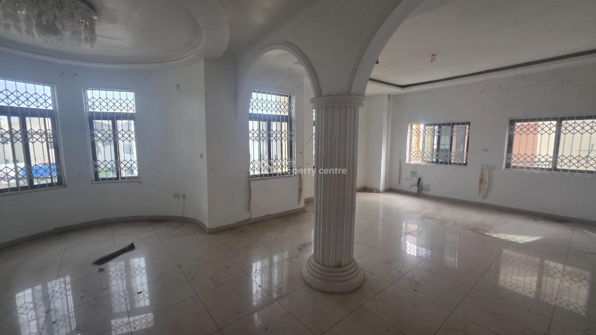 4 Bedroom House with a Pool in a Gated Community at Cantonment, Cantonment, Accra Metropolitan, Accra, House for Sale