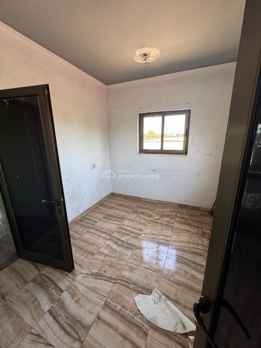 Chamber and Hall Self Contain, Soldierman, Lapaz, Accra, Apartment for Rent