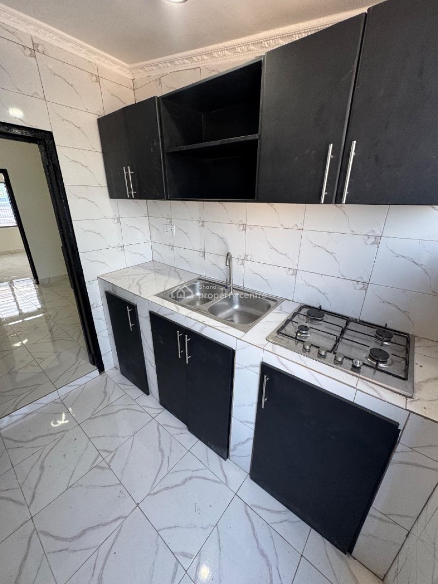 Chamber and Hall Self Contain, Tabora Junction, Ga Central Municipal, Accra, Apartment for Rent
