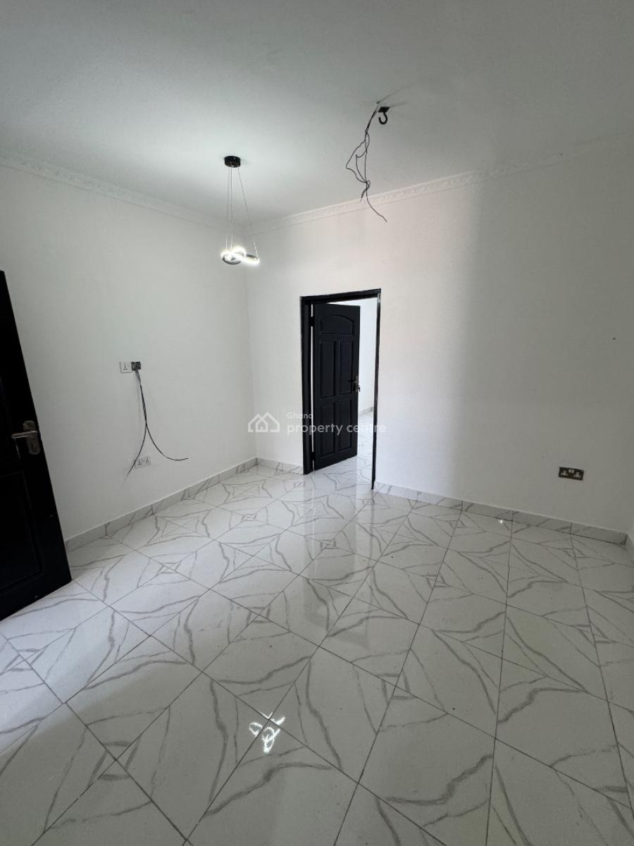 Chamber and Hall Self Contain, Tabora Junction, Ga Central Municipal, Accra, Apartment for Rent