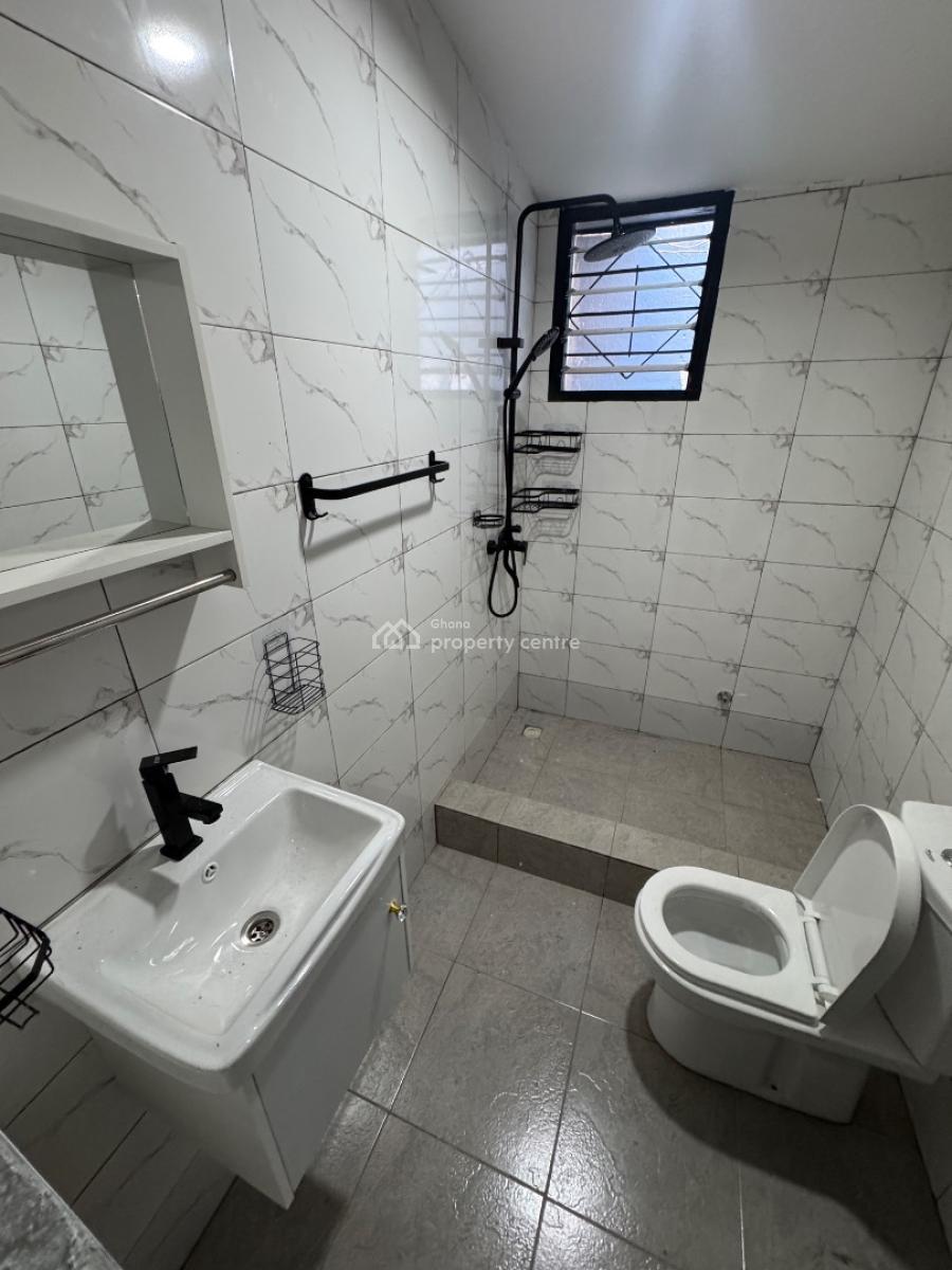 Chamber and Hall Self Contain, Tabora Junction, Ga Central Municipal, Accra, Apartment for Rent